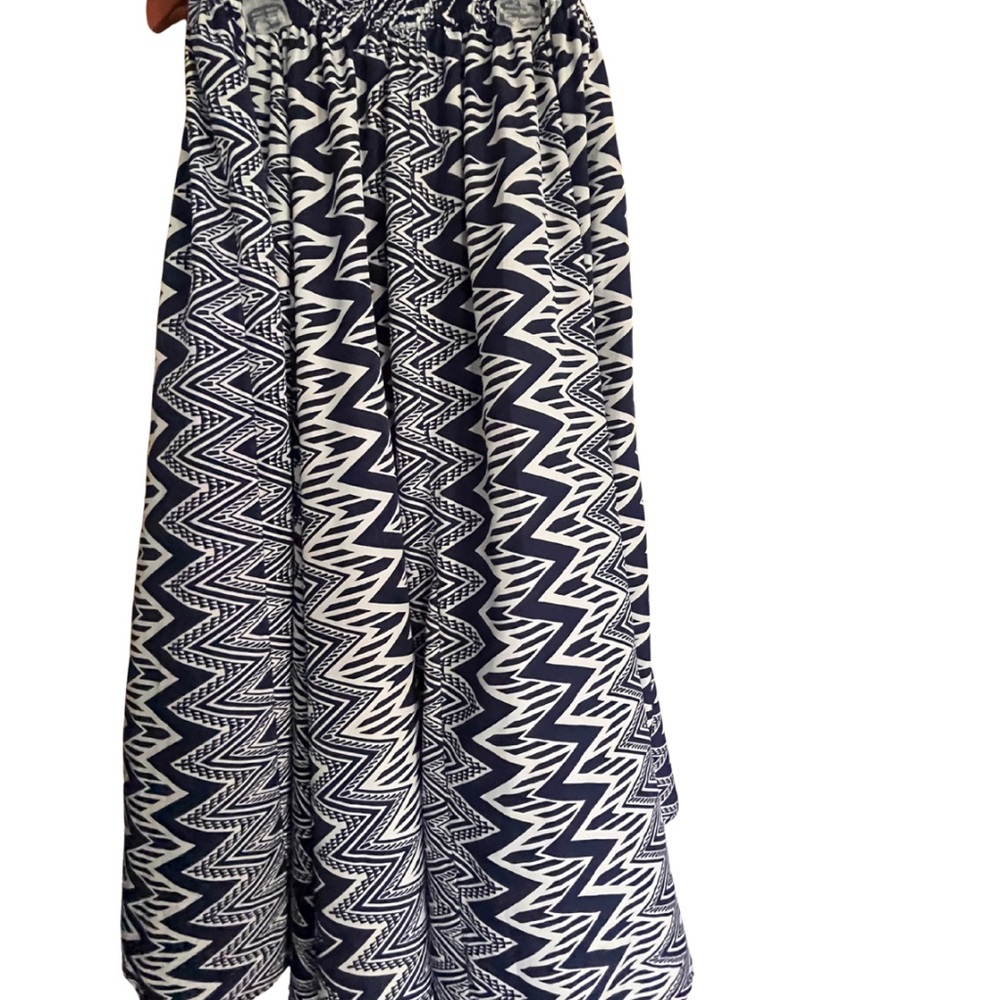 Magic Black and White Zigzag Maxi Skirt